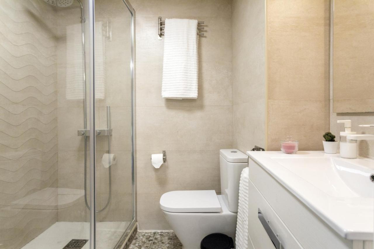 Rentcostadelsol Malagueta Miramar Apartamento Málaga